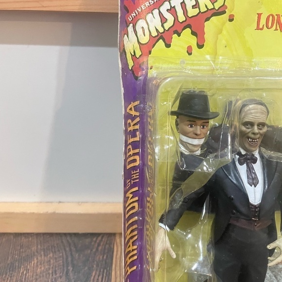 Universal Monsters Phantom of the Opera - Picture 3 of 4